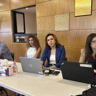 نحو متعلمٍ قادرٍ على التفكير والنمو الشخصي: اجتماع تنسيقي للجان المناهج في المركز التربوي